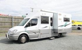 2007 Paradise Mercedes Independence Dual Slide Out Motorhome